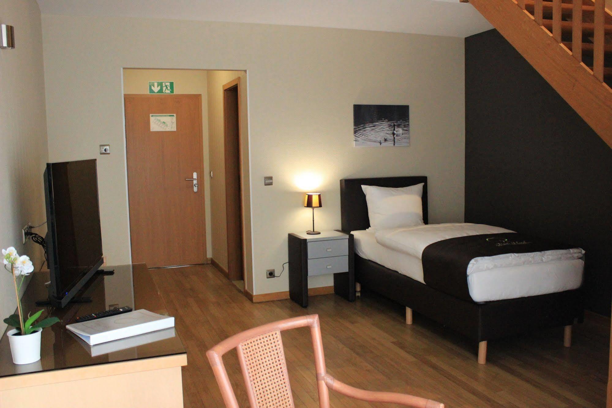 Park Hotel Kelmis Exteriör bild