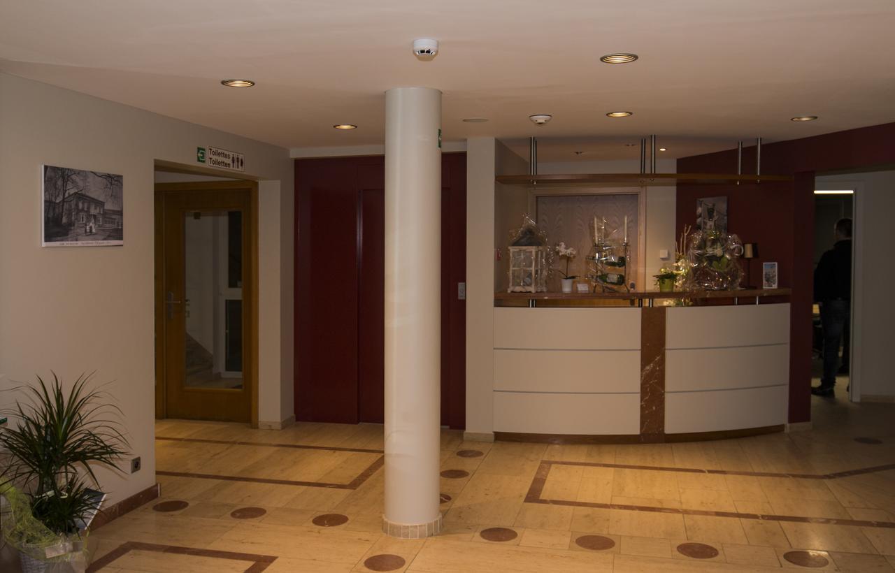 Park Hotel Kelmis Exteriör bild